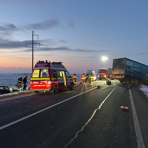 Accident grav în Carei: un șofer a murit în coliziune