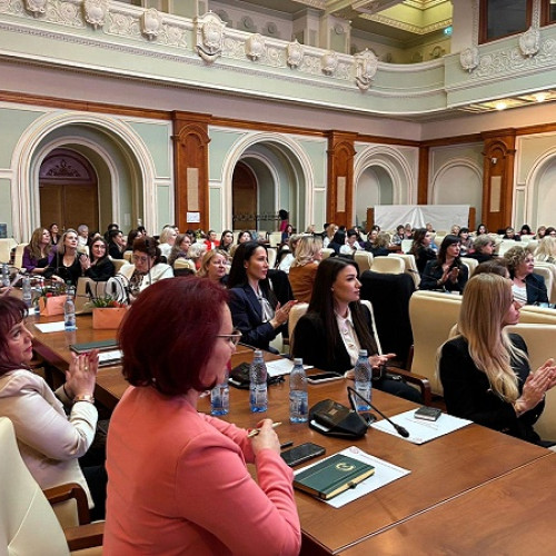Reuniunea națională a femeilor social-democrate la Palatul Parlamentului