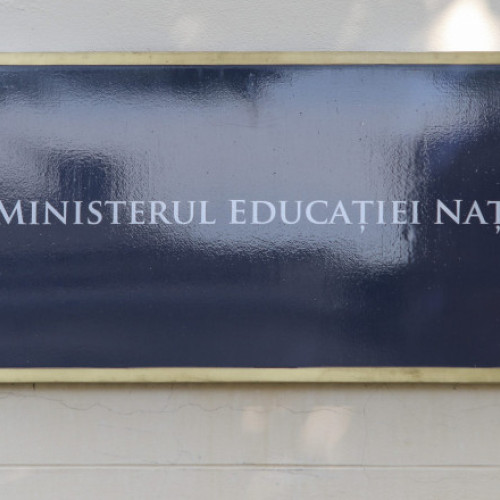 În ultimii doi ani şcolari, cele mai multe burse acordate au fost sociale şi de merit (Studiu)