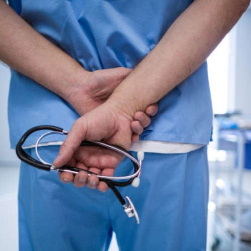 Medicii de familie, reacție la propunerea de validare prin SMS pentru serviciile medicale: „Încalcă spiritul actului medical”