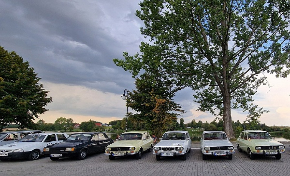 Drum Bun: ediția a XIII-a în Polonia adună pasionați de automobile românești
